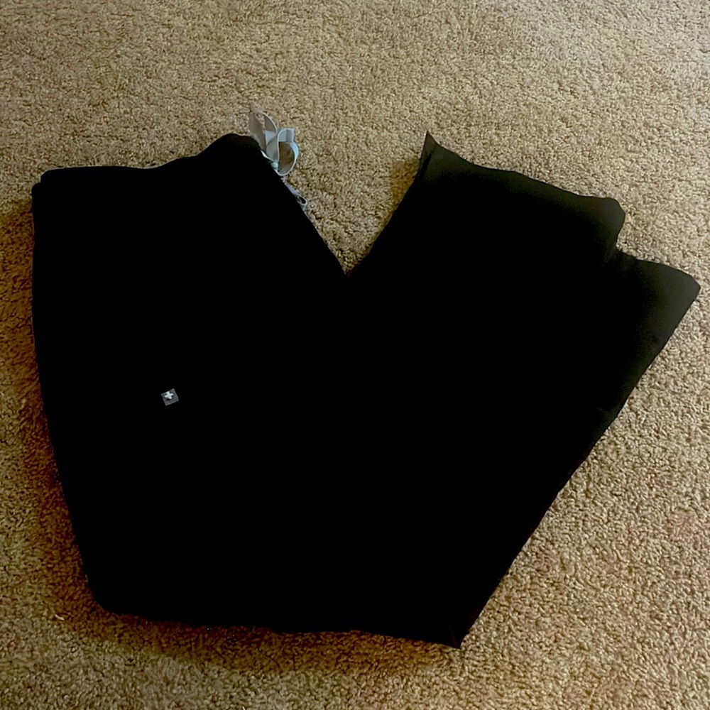 Figs Scrub black scrub pants